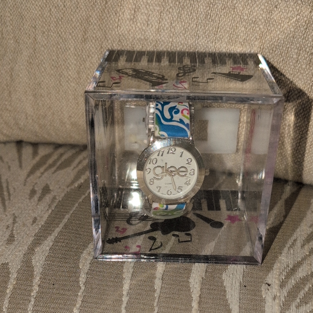 Glee Blue and White Decorative Watch